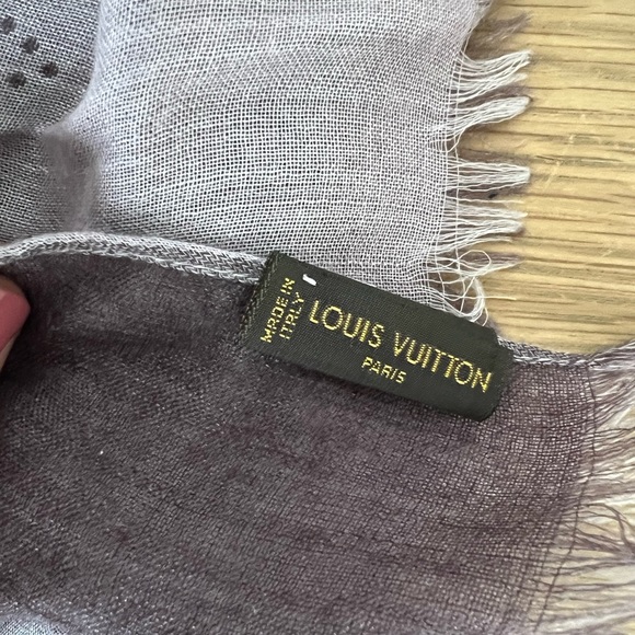 Louis Vuitton Purple Monogrammed Stole/Scarf - Picture 5 of 11
